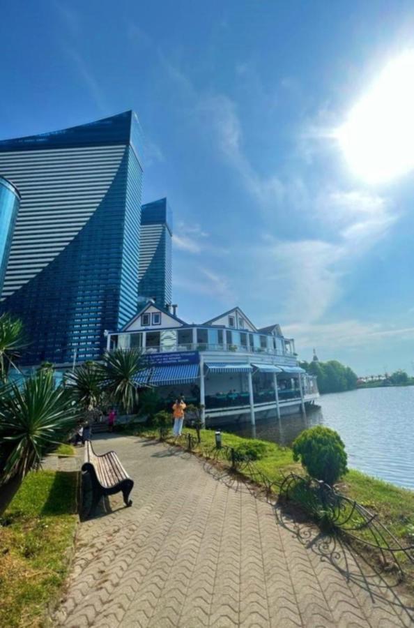 View & More Aparthotel In 바투미 외부 사진