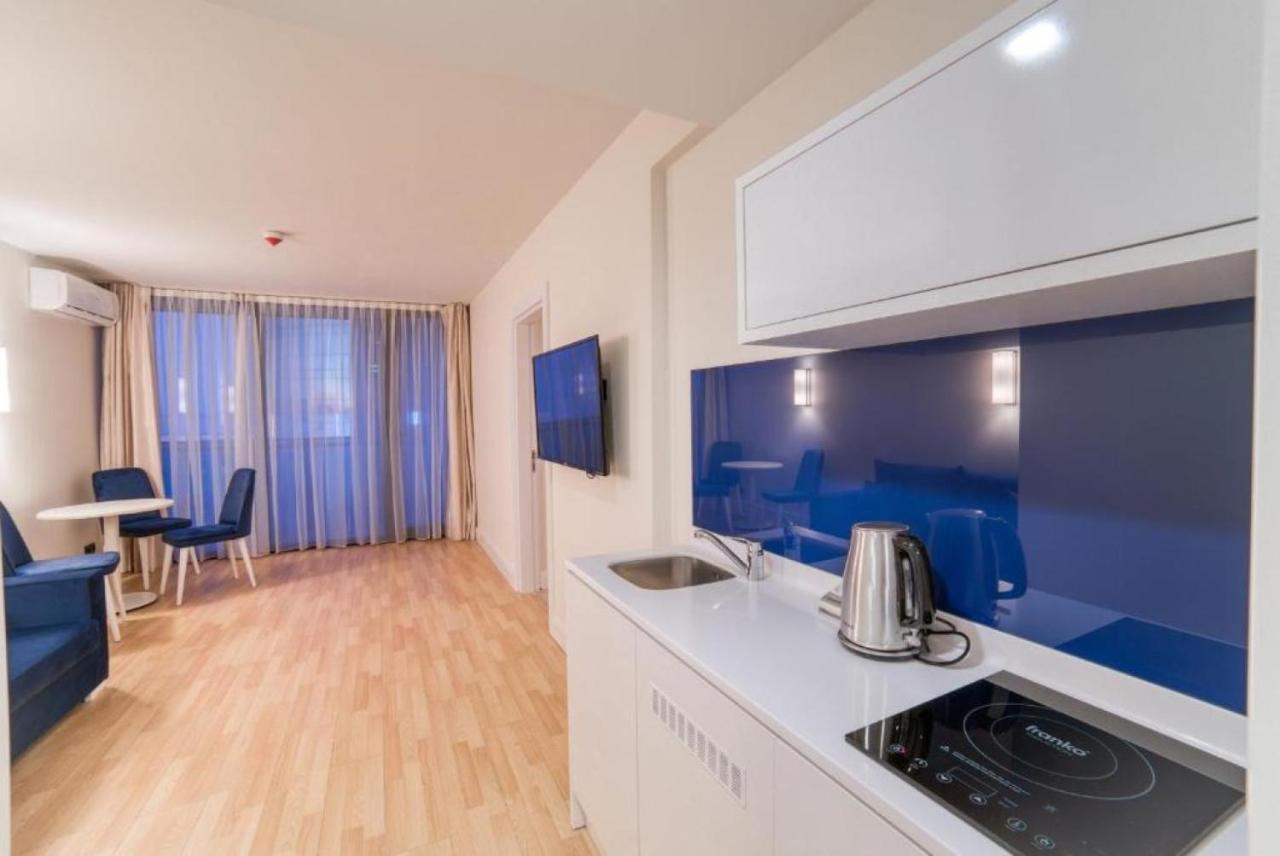 View & More Aparthotel In 바투미 외부 사진