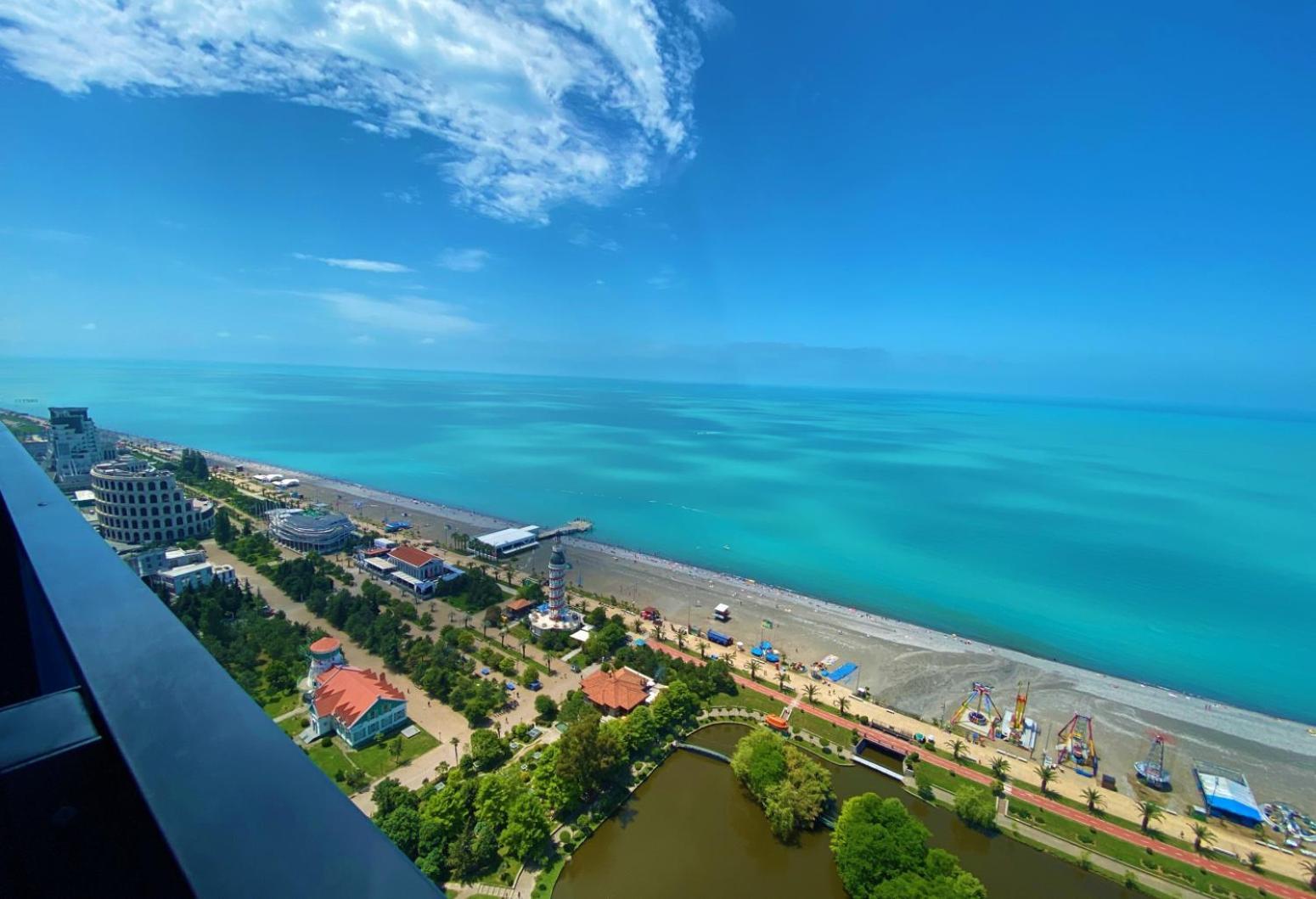 View & More Aparthotel In 바투미 외부 사진