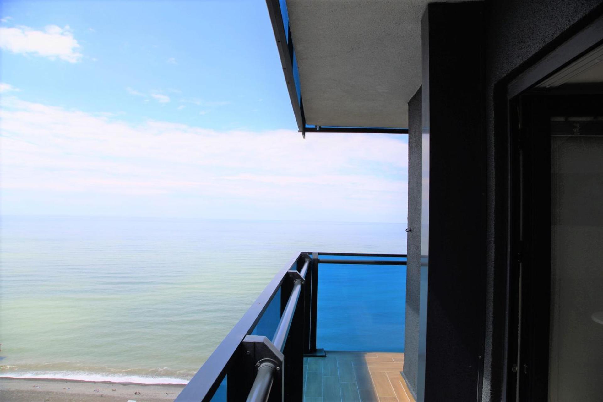 View & More Aparthotel In 바투미 외부 사진